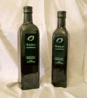 2 Flaschen Olivenöl